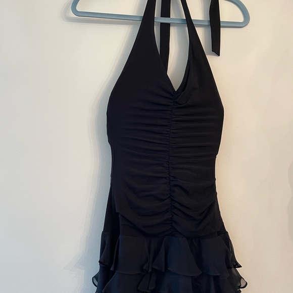 Time to have fun with this dress!! - Picture 2 of 5